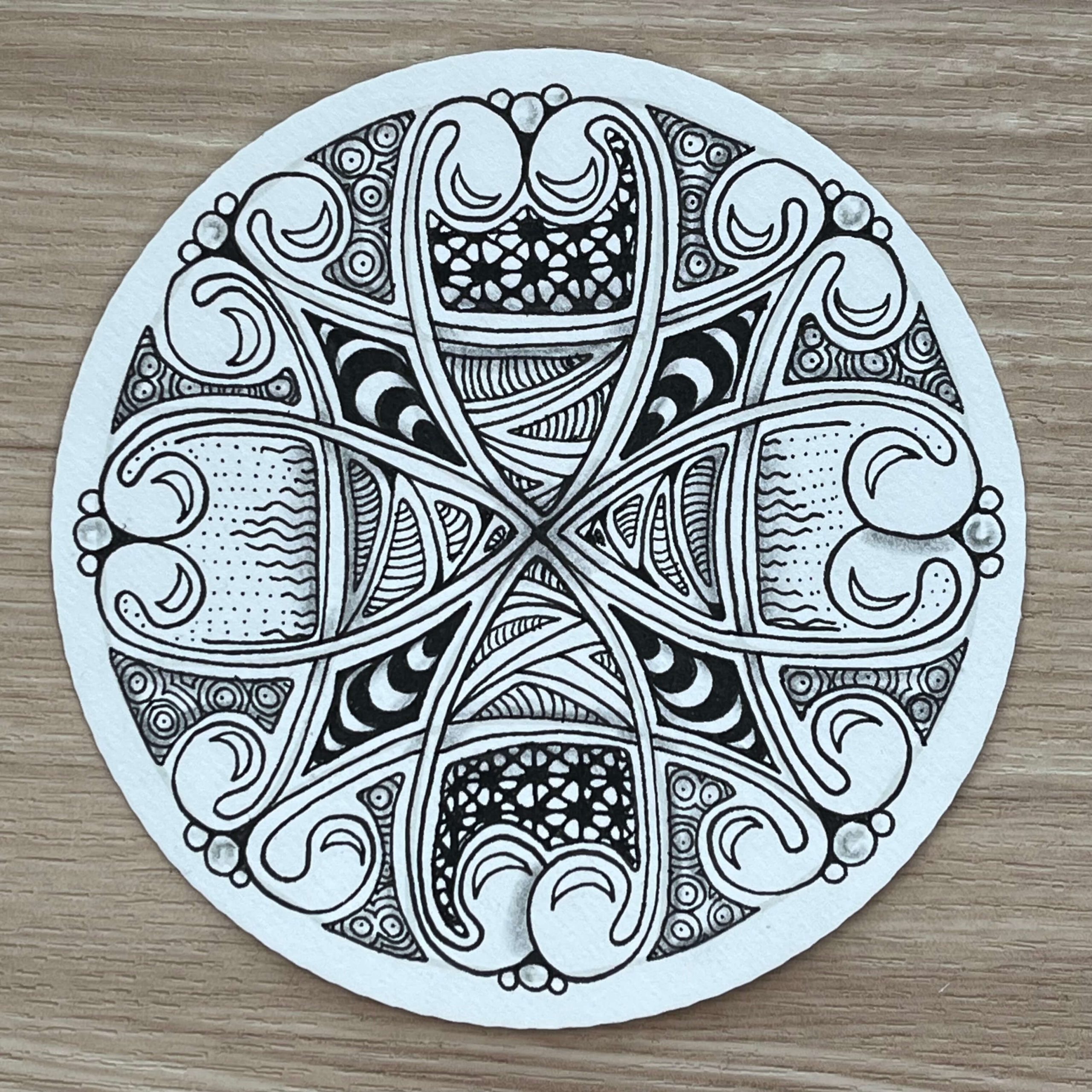 Live Zentangle Class (Evening): Black and White Zendala